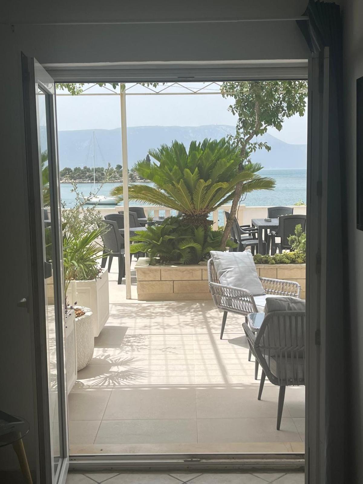 Villa Ante Apartments Blace Ruang foto
